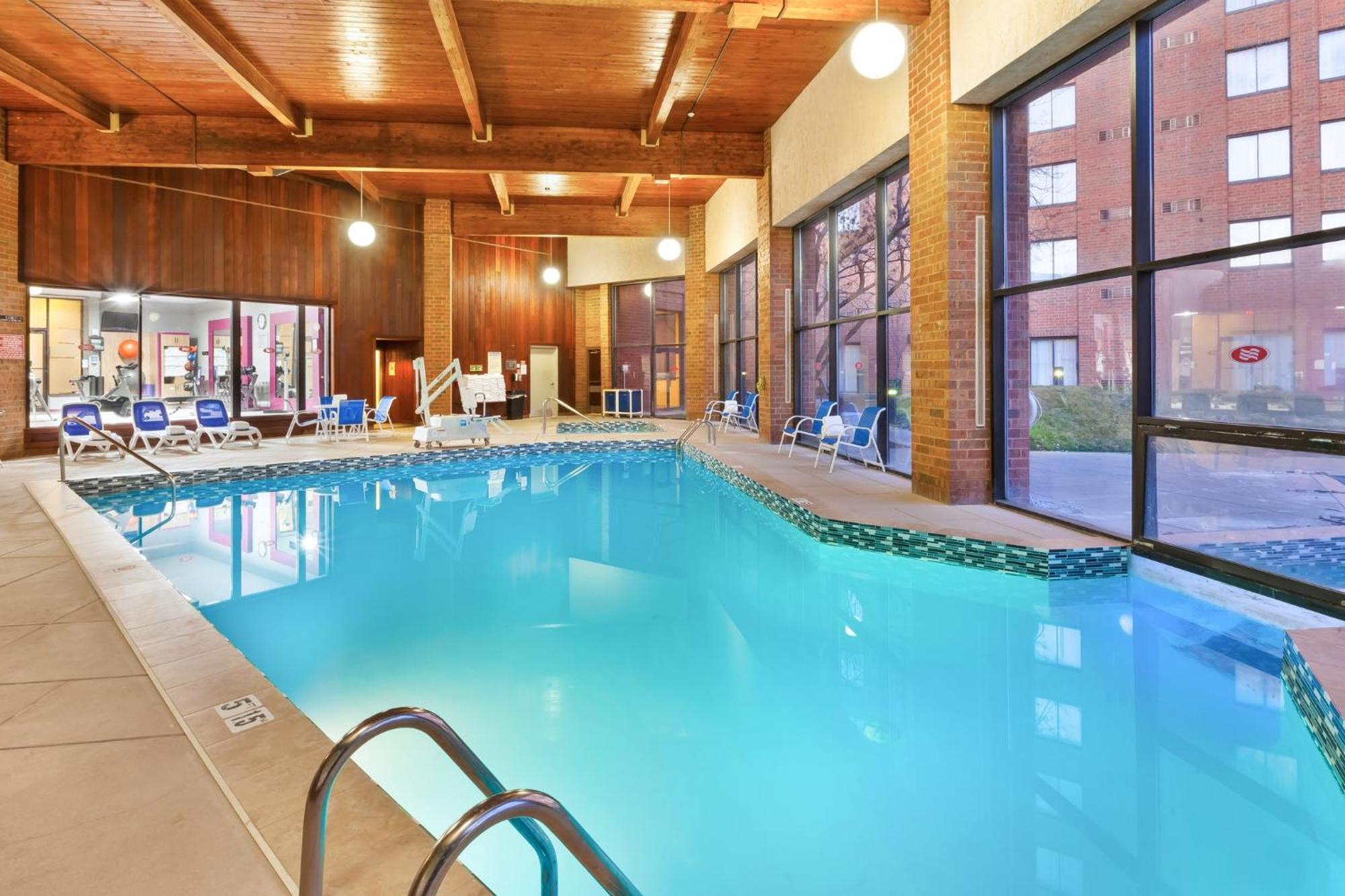 Crowne Plaza Columbus North - Worthington By Ihg Hotel Kültér fotó